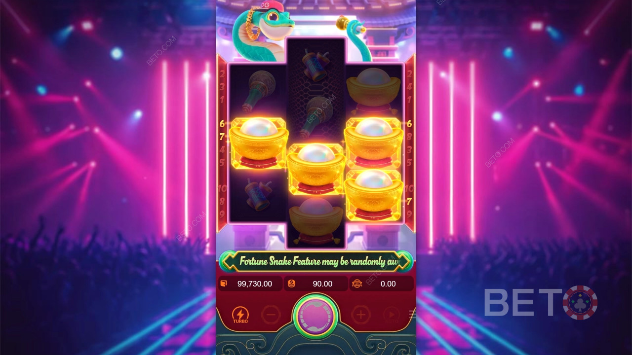 Функції бонусу пояснюються в Fortune Snake від PG Soft