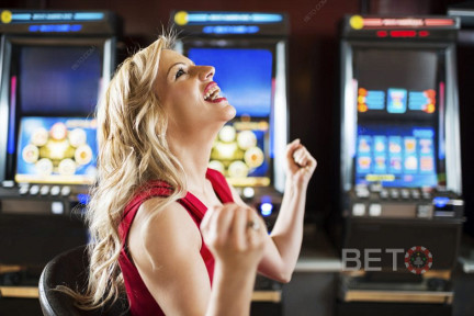 Бонусні гроші та гра в казино використовують стандартні правила казино.